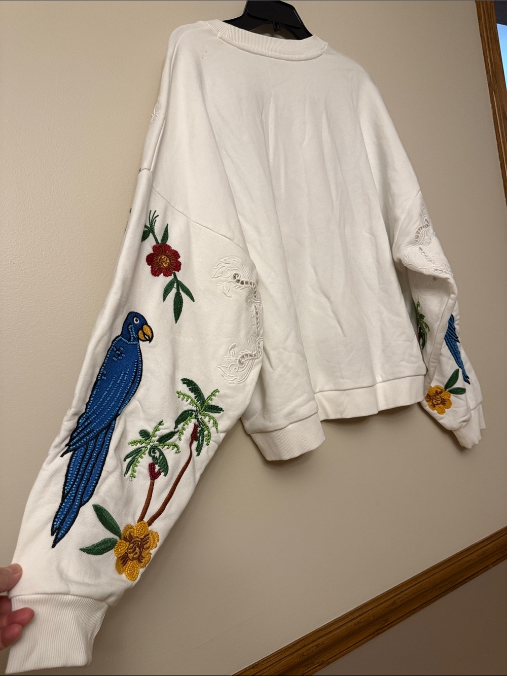FARM Rio Coconut Trees Come to Rio Sweatshirt. - Picture 7 of 7